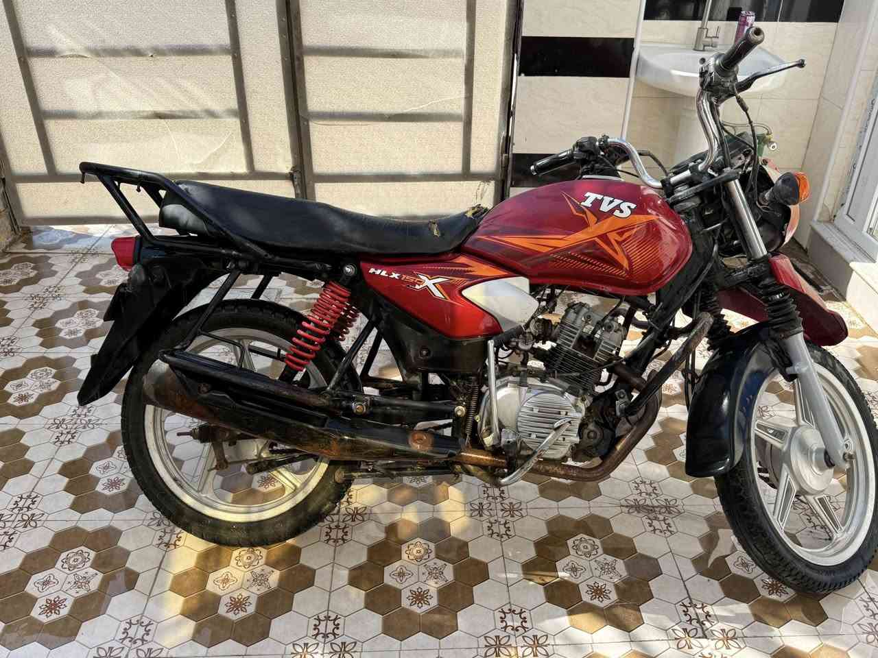 دراجه نوع TVS هندي جاهزه خمسه كير موديل 2022 سلف للبيع اوراق أصوليه وصل كمرك بيهه للبيع مستعجل السعر 500 وبيه مجال 
 الشراي يدلل ***********
