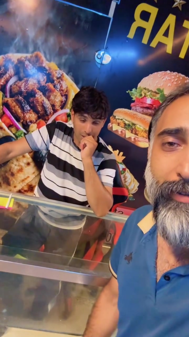 لحكو ت العرض و جربو -الطعم يمنه مختلف
عرض لشخصين بس 7 الف دينار 
لحكو ع العرض و الف عافيه 
مطعم 5star
للوجبات السريعة
📍سلمان باك تقاطع ابو صابرين قرب معرض خالد زيارة 
***********
