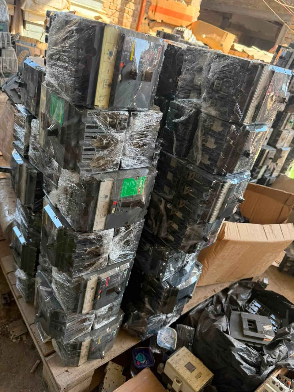 متوفر قواطع شنايدر✅
الامبيريات المتوفرة ⬇️
100A
150A
160 A
250A
400A
630A
للطلب والاستفسار التواصل على الواتساب ***********📞***********📞
