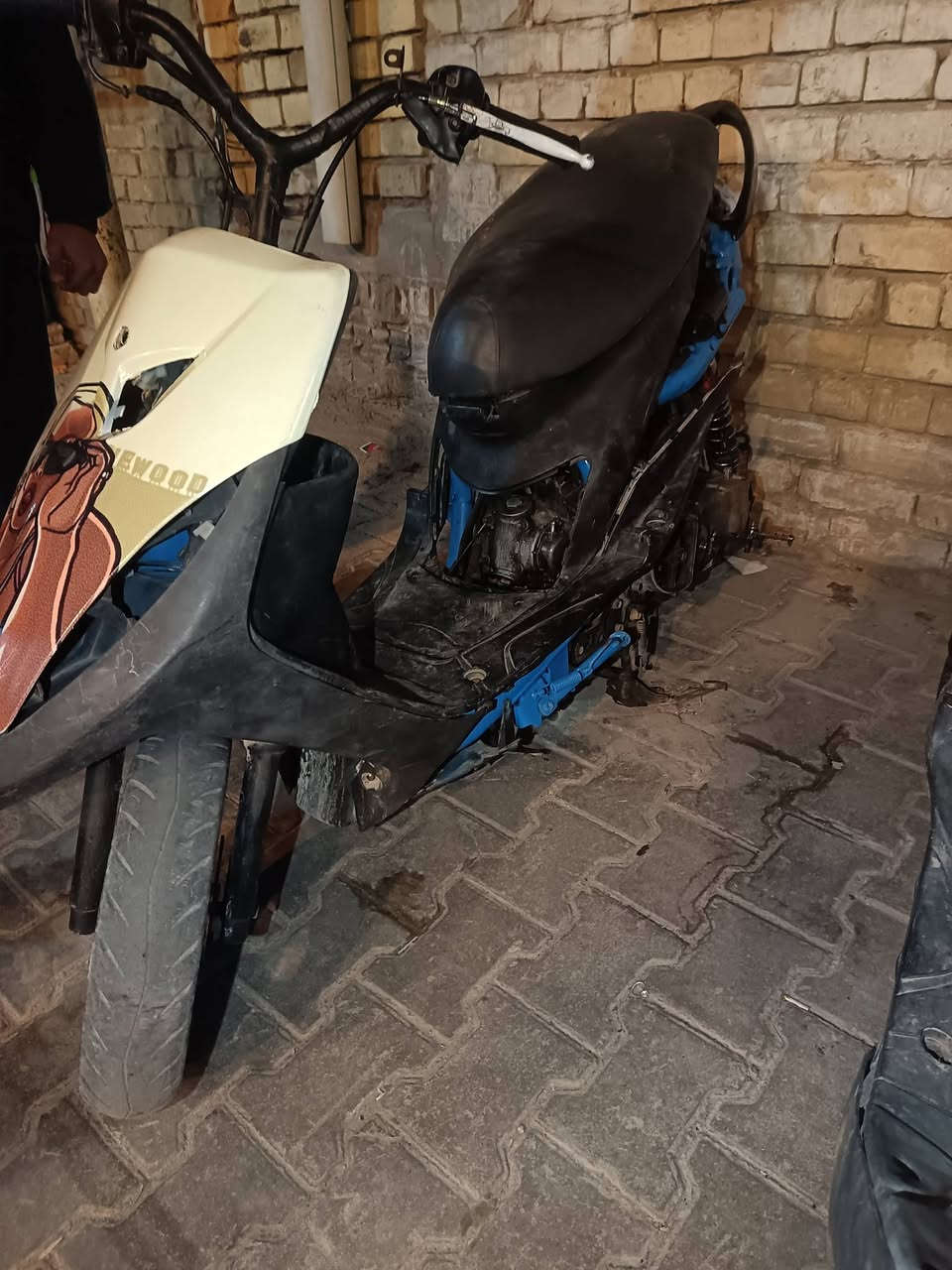 سلام عليكم دراجات للبيع الوحد ٢٥٠ ابيع اثنينهن وبيع طافي بس بكن اكفل وشراي يخابر *********** مكاني بغداد. بغداد الجديده
