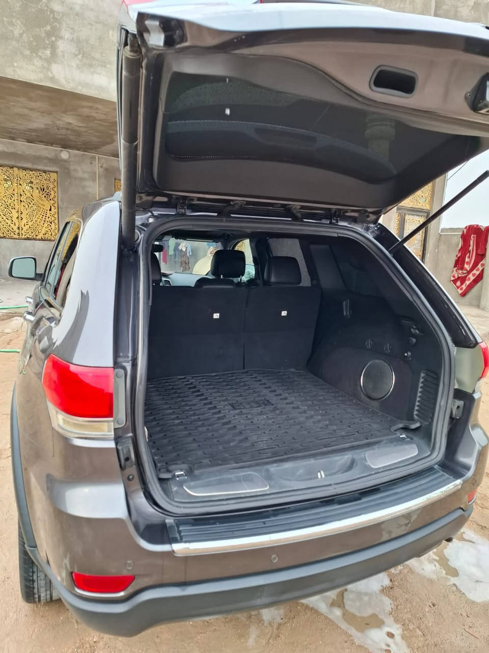 جيب مديل17 مسجله22 سياره كفاله عامه دخلت خسفه بل بنيد فقط خوان ماشيه45 ميل اخت زيرو فول1/1 فتحه سقف خزن ميموري فول سعر225 وبيهه شويه مجال ***********
