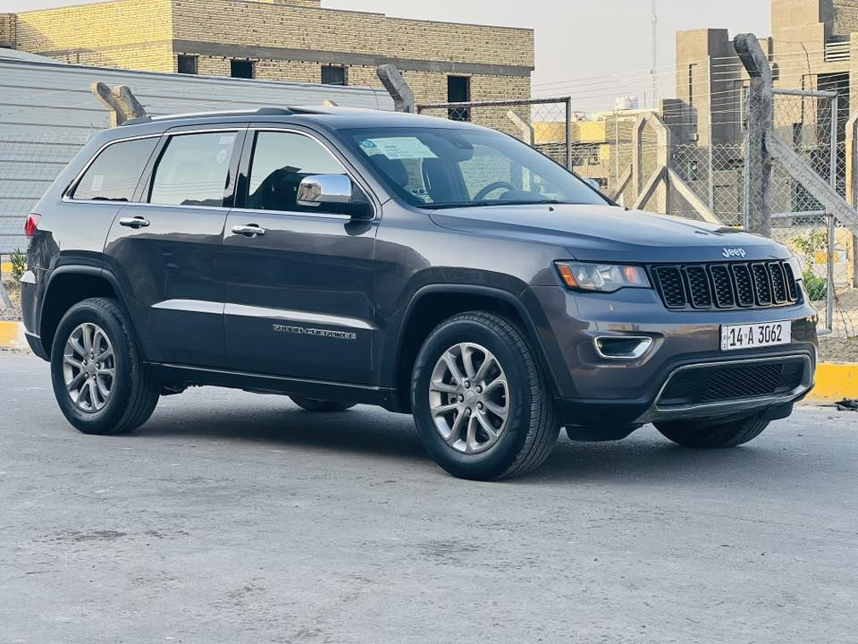 سلام عليكم 
جيب لاريدو 2020اصل رقم بصره بسمي وارد أمريكي بيه جاملغ وبنيد  تبديل مواصفات السياره بصمه فتحه  كشنات جلد جنطه كهربائيه توقف ذاتي شاشه ايباد ويل كروم حساس امامي خلفي لد امامي  منضومه زنون يدات نيكل داخل لونين 6سلندر سياره جاهزه مكينه وحداده وتبريد وتخم تاير كله ع وضع الشركه والاستفسار ع هذه الرقم *********** مكاني ناصريه السعر 210
