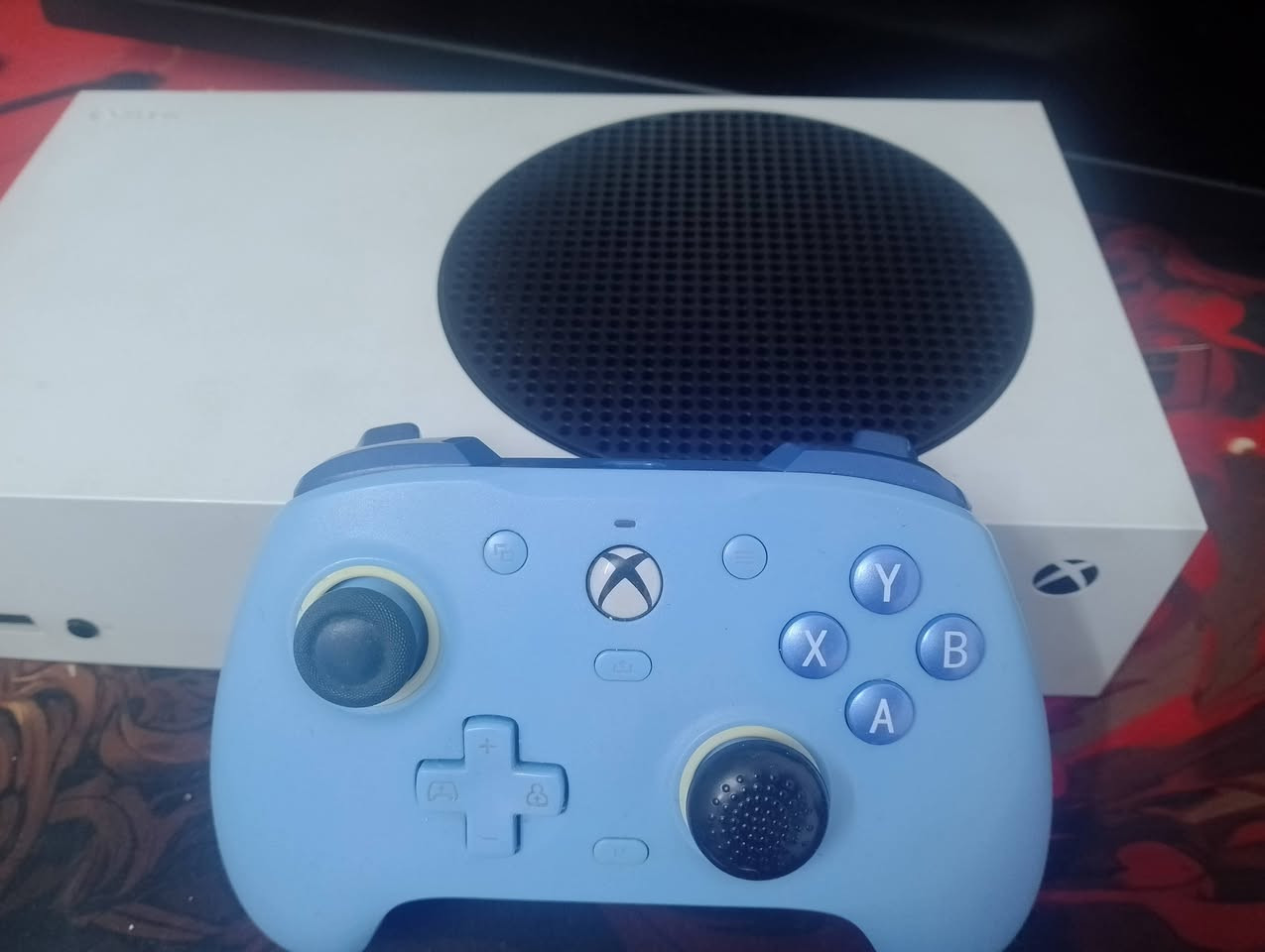 إكس بوكس سيريس إس مامفتوح بس مشلوع الاستيكر مالته
تجي وياه يدة وحده قيم سير 
وحساب بي ريديد 2 
وحسابات مشتركه بيها بلاك ميث والدن رنق وباقي العاب السولز
ملاحظة: بدون كارتونه 
سعره 250 الف 
مكاني نجف وما عندي توصيل


**إذا كنت صاحب هذا الإعلان وتريد حذفه لأي سبب، رجاءا أرسل رسالة إلى الدعم الفني**