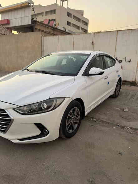 السلام عليكم للبيع سياره موديل 2017 وارد خليجي مواصفات ماكينه 2000 رقم اربيل سنويه منتهيه محافظه البصره قطعتين صبغ 
***********.         السعر 123
