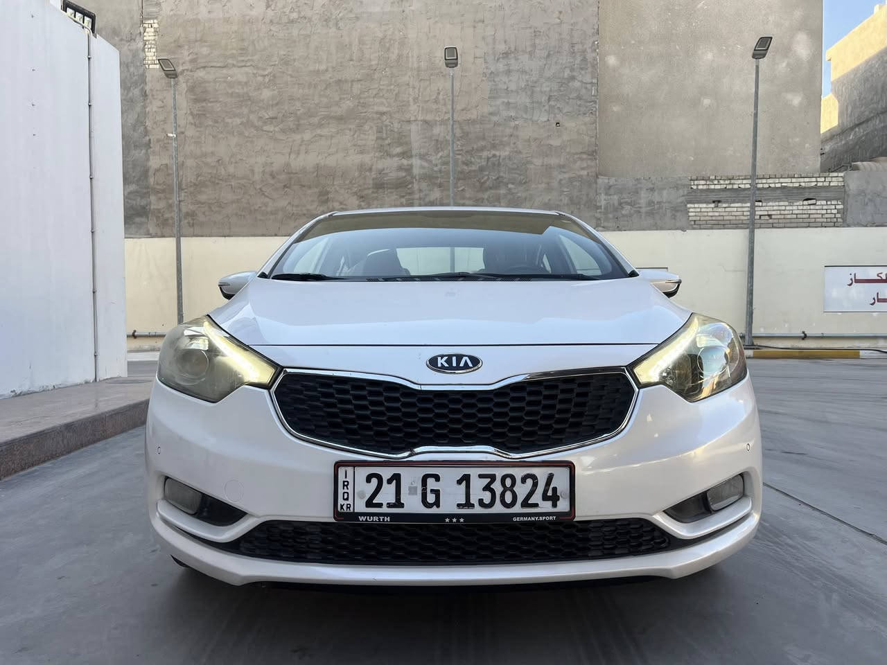 السلام عليكم ......
(( للبيع فقط للبيع فقط اقره المنشور قبل لتخابر واني حاضر  لان كلشي موضح بالصور وبالاعلان ))

(( سيراتو خليجي 13 شكل موديل 2014 مكفوله كفاله عامه جديده بمعنى الكلمه  رقم سليمانيه الدولي الجديد بسعر مناسب جدآ 113 ورقه فقط))

السياره رقم سليمانيه  الجديد السنويه جديده لغايه الهزه جديده الوكاله والتحويل مضمون 100‎%‎ السياره مرقمه وجاهزه من كل النواحي ........

لون ابيض صدفي كلش حلوه السنويه جديده والهزه جديده  ......
مواصفاته :-
محرك 1600 بلادي / كاميرا خلفيه دواره / قطعتين تبريد / شفتات بالستيرن / لدات اماميه / لدات خلفيه / حساسات خلفيه بلاديه / ويل كب بلادي /لايتات زنون / نظام ايكو لتقليل وقود السياره /ABS /تبريد ثلج /داخل السياره جديد /تخم تاير جديد /تحكم استيرن جهتين/ گير اوتماتيك وعادي.
السياره  جاهزه مابيه اي نقص.....

السياره موجوده بغداد– المشتل–شارع المطبگ ......

رقم الموبايل

***********

***********  

السعر 113 ورقه مناسبه جدآ .......

اخوان الشراي يخابر مموجود بالخاص اي استفسار اتصل وتدلل .....
تعليقك يعكس اخلاقك .
