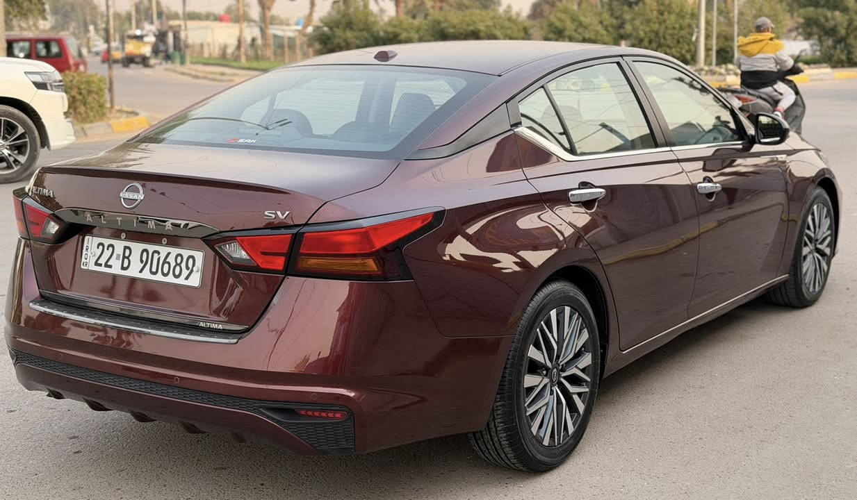 السلام عليكم 
نيسان التيما 2023 مواصفات SV
محرك 2500 ( 4 سلندر )
وارد امريكي (( دون ايرباك ))
بصمة تشغيل و ابواب 
تشغيل عن بعد
شاشة كبيرة
كراسي كهرباء
رادار امامي 
رادار جانبي
لد نهاري امامي
( حادثها خفيف سطحي صور الحادث بالمنشور و رقم الشاصي )
بيها صبغ صفحة اليسار و جزء من البنيد
ماشيه 55 الف 
1N4BL4DV4PN316405 رقم الشاصي

السعر 14,300 $
رقم اربيل
مكانها بغداد / الاعظمية
***********
