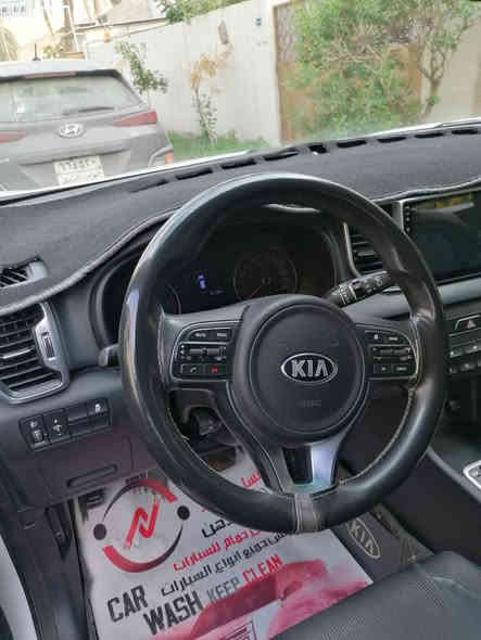 كيا سبورتج خليجي موديل ٢٠١٨ 
محرك ٢٠٠٠دوش 
ماشيه ٨١ km
السياره بيها بارد قليل كد اربع اصابع بالباب الخلفي 
السياره جاهزه مابيها نقص 
رقم سليمانيه باسمي تحويل مباشره 
مكان السياره بغداد الصليخ 
السعر ١٨٨ وبيها مجال بسيط 

رقمي***********
