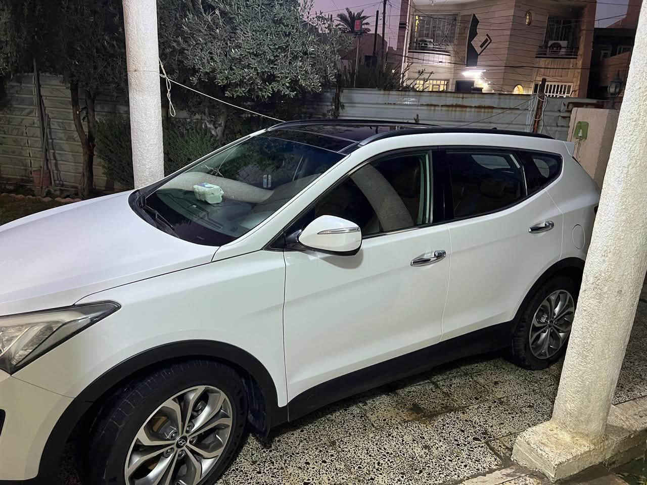 السلام عليكم للبيع سنتافي موديل 14 خليجي محرك v6بسمي. جهزا من كل النواحي. وسعرها 155 وبيها مجال رقم هاتف ***********
