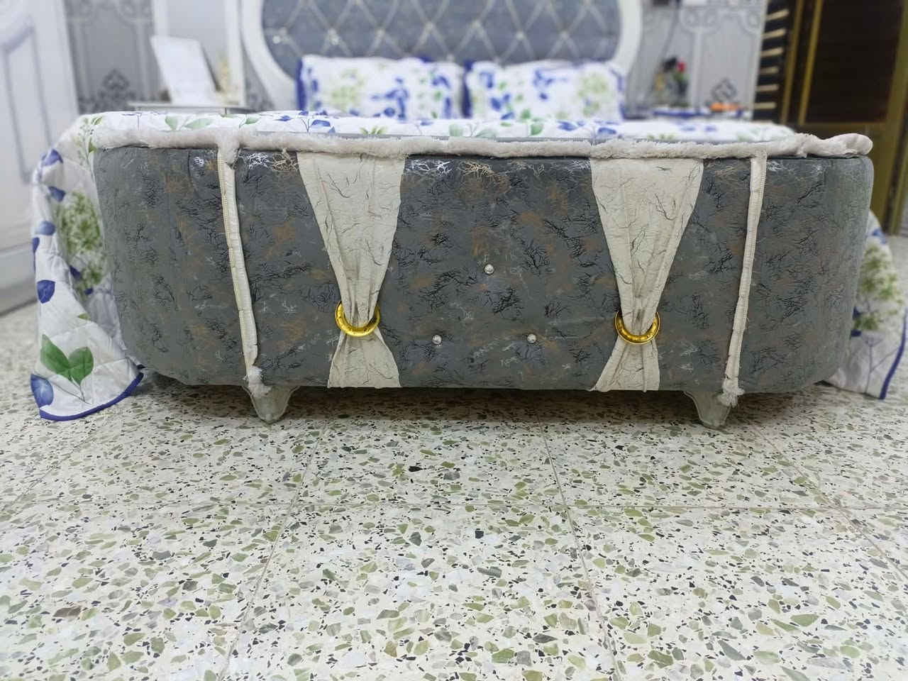 غرفه نوم صاج عراقيه 

مكان الدورة 

سعرهــــــــــــــــــ900ـــــــــا نهائـــــــــــــــــــــــي يكول اقل ليدخل تمام


**إذا كنت صاحب هذا الإعلان وتريد حذفه لأي سبب، رجاءا أرسل رسالة إلى الدعم الفني**