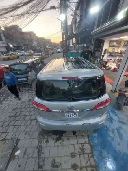 سلام عليكم ورحمه بيع فقط نيسان كويست موديل 2012 
سياره كامله مكمله مكفوله مكينه كير كهربائيات ماعده لتبريد عاطل بيه ليك بلراديتر لسعر 115 رقم نكليزي بغداد الامين لثانيه بسمي رقمي واساب ***********
