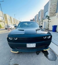 چالنجر 2015 Gt plus  سياره نظيفه  بيه حادث بسيط بامريكا شخوط جاملات خل...