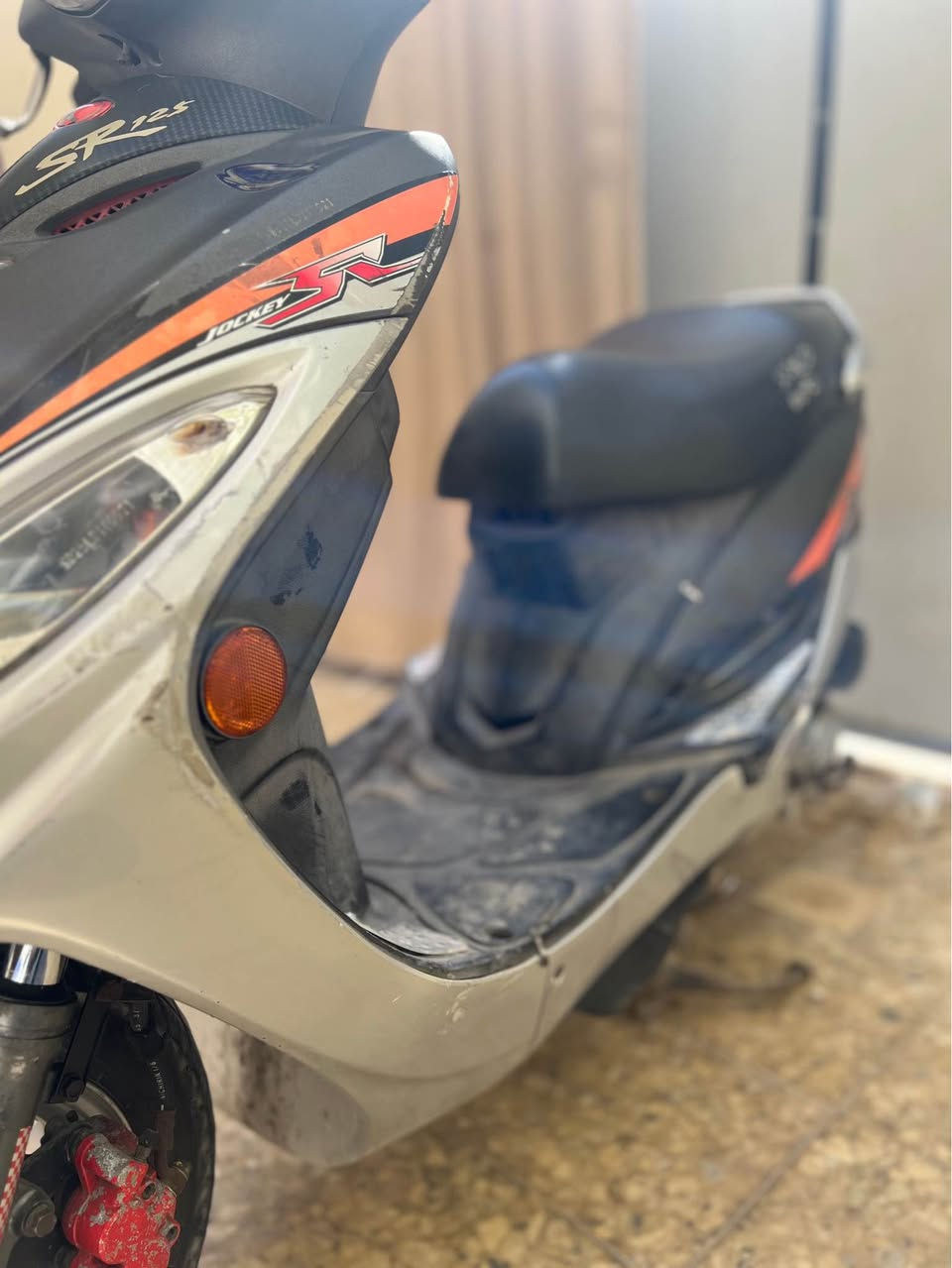 دراجه كامكوا G4
دراجه مال رمبه جديده 
مكفوله مكينه وكفرات بلادي ختم واحد 
تفحص وين ماتريد مصلح ثنين ١٠٠ مصلح 
دراجه بلاديه وتخبل شلعه معدل وخواتها سعرهن ٧٥٠ 
بس ضرف شويه نزلت سعر بالعافيه عالياخذها ربع ماذب عليها 
سعرها 625  مجال بسيط النجف, العراق


**إذا كنت صاحب هذا الإعلان وتريد حذفه لأي سبب، رجاءا أرسل رسالة إلى الدعم الفني**