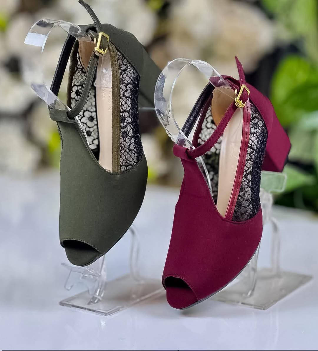 حذاء نسائي انيق ..ومريح♥️ كعب 5 سنتم..♥️ 

 السعر 9 الاف

القياسات 37.38.39.40.41

‏‎❇️ متوفرة خدمة توصيل 🚕 لجميع المحافظات ❇️

للحجز والاستفسار 
على خاص


**إذا كنت صاحب هذا الإعلان وتريد حذفه لأي سبب، رجاءا أرسل رسالة إلى الدعم الفني**