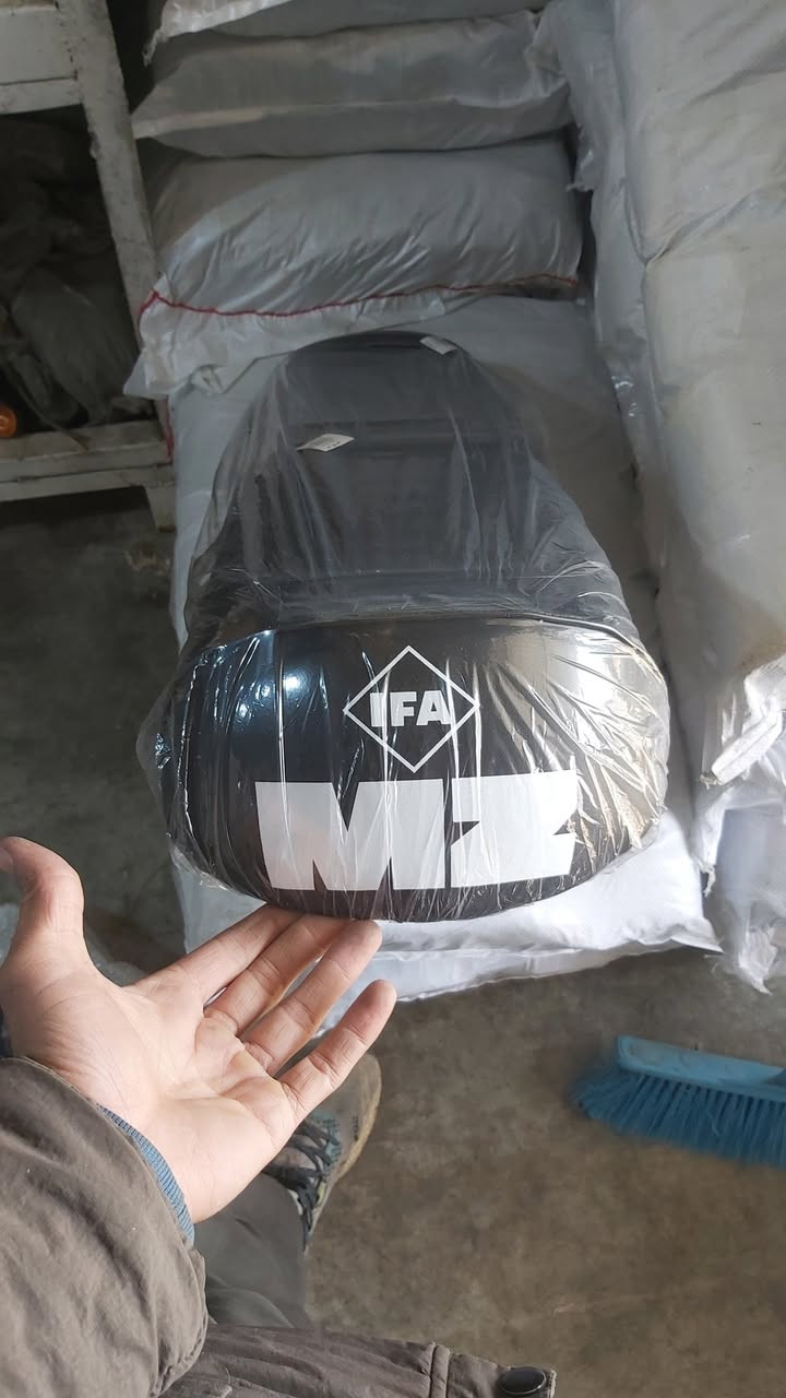 قطع غيار mz  امزت 
توصيل موجود


**إذا كنت صاحب هذا الإعلان وتريد حذفه لأي سبب، رجاءا أرسل رسالة إلى الدعم الفني**