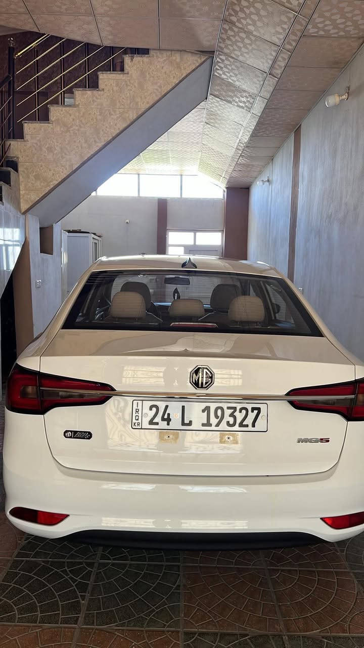 MG5 ٢٠٢٤
٢٤،٠٠٠ ماوەی رۆیشتن
بێ سبووخ بێ تەعدیل هیچی نیە
سەیارەکە یەک دەستە 
گێری ئۆتۆماتیکە.
نرخ: ١٠٤ 
0750 447 3103

