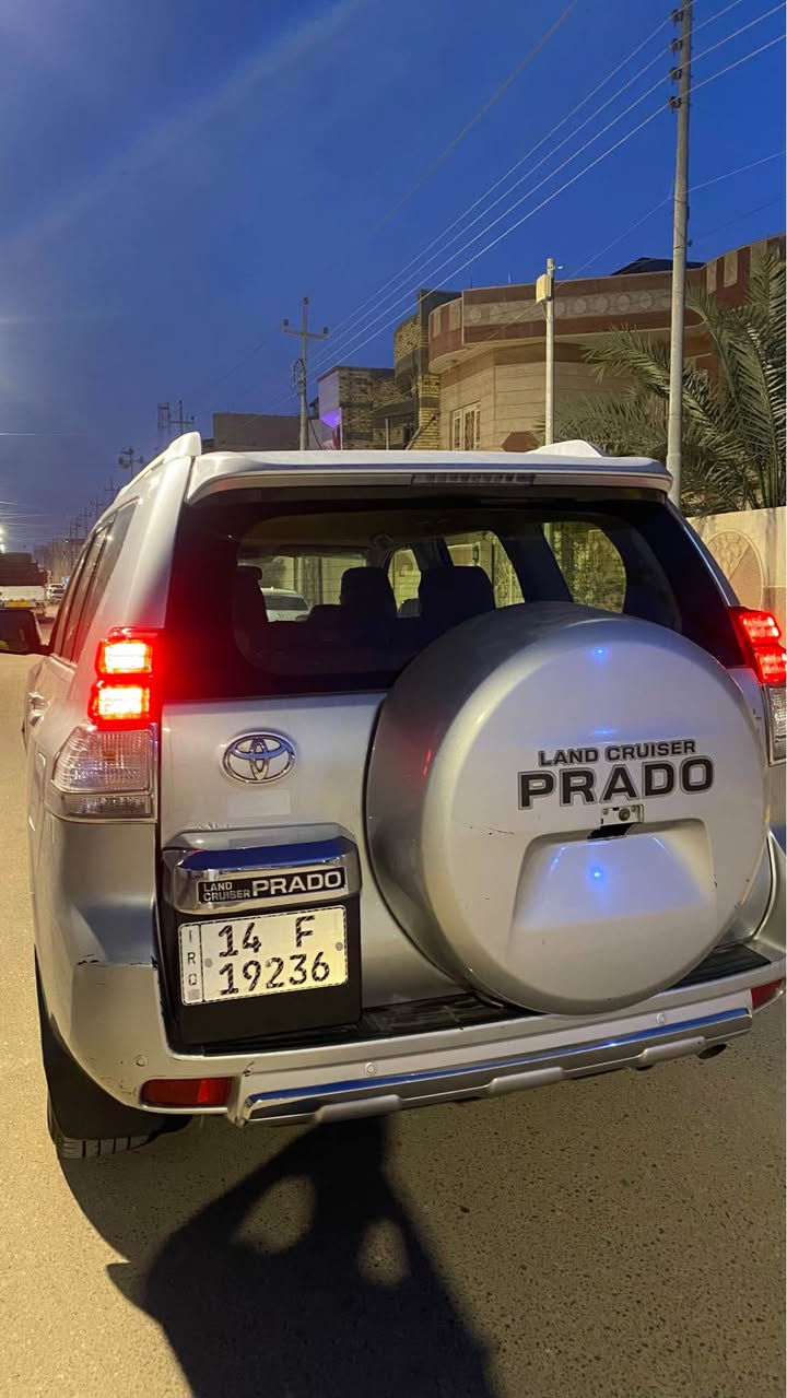 سلام عليكم 
للبيع برادو 2013 محرك 4 سلندر محرك و كير و تبريد مكفولات بيه pdr محددات باللون الاسود بدون فتح او شاصي رصعات فقط السيارة حدادة نص عمر و تخم تاير جديد ماشية 190 الف مواصفاتها اعتيادية جام اوتو و سبير تعليك كشنات مخمل ملبسهن جلد منفذ 220Volt بالصندوك زراكات باللايتات اشاير بالمري حساسات خلفية 
السعر 255 و بيها مجال رقمي *********** مكان السيارة البصرة البصرة, العراق
