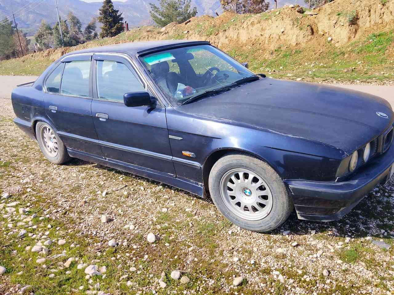 السلام عليكم. بي ام حجم 520 كبس كير عادي موديل 94 تبريد 
مكينة بداية صرف سعر  43 /5 اوراق غرامة تنزل من السعر  
*********** قضاء تلكيف
