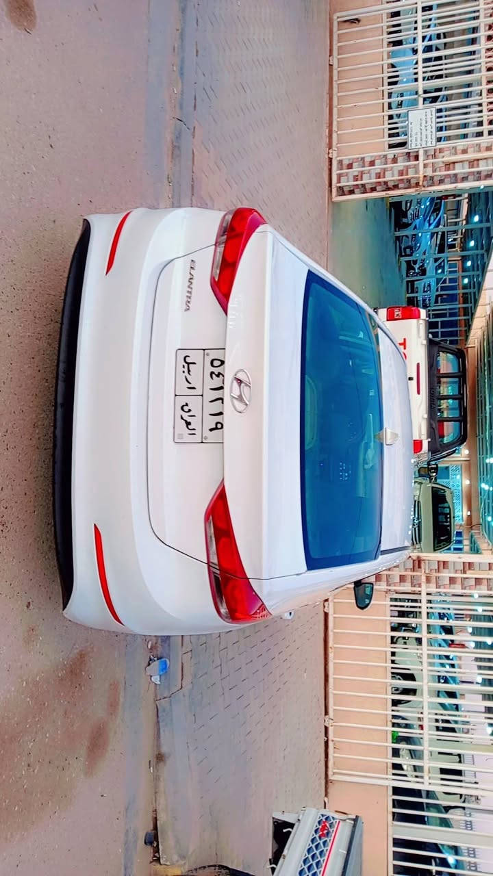 السلام عليكم انترا ٢٠١٨ حادثه تبديل جاملغ وبنيد بدون داخل السياره عل وضع الشركه محرك ٢٠٠٠ دوش ماشيه ١٨٠ سياره جاهزه من كير محرك تخم تاير كله جديد رقم أربيل تحويل سنويه استوه ساقطه ووبيه رشات بسيطه أثر تكشير معروف الأبيض السعر ١٢٥ وبي مجال قليل مكاني كوت ***********
