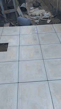 خلفه سيراميك متفرغ شغل نضيف وعل ضمان عل متر ويوميه  07874760522واتساب