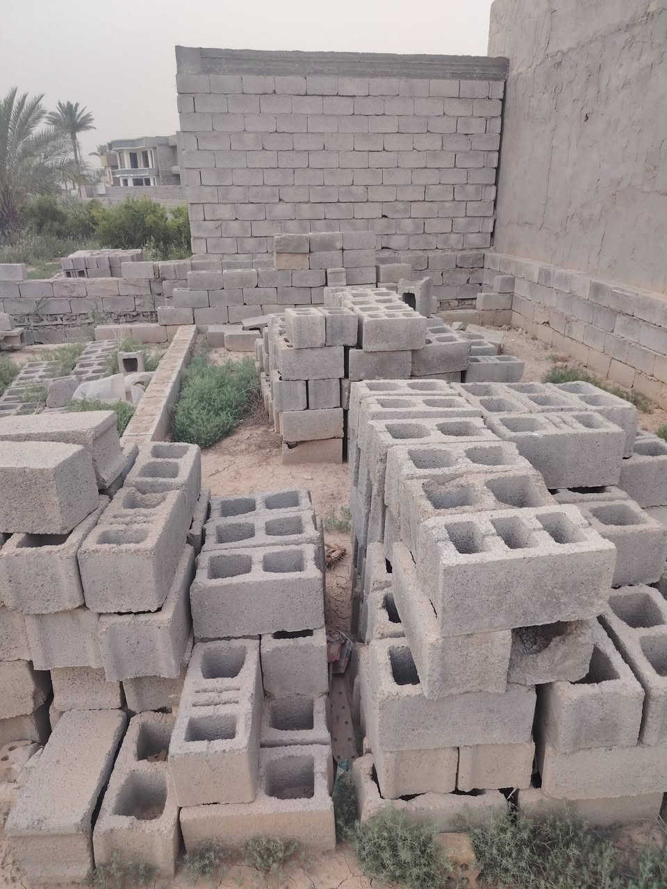 قطعه أرض ١٧٠ متر بستان بيت مشيوح
الوجه ٨ونص نزال ٢٠
بيها رباط مدفون وتقريبا ألف بلوكه
***********
***********
