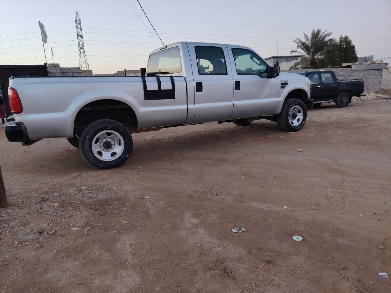 اسلام عليكم
فورت أدوات أدوات 2010 بانزين بلاي 10 سرندر
كير ومكينه وكسل فور ويل كله شغال تبريد
السعر 65 ورقة المكان بغداد للاستفسار الاتصال على الرقم
***********
***********
