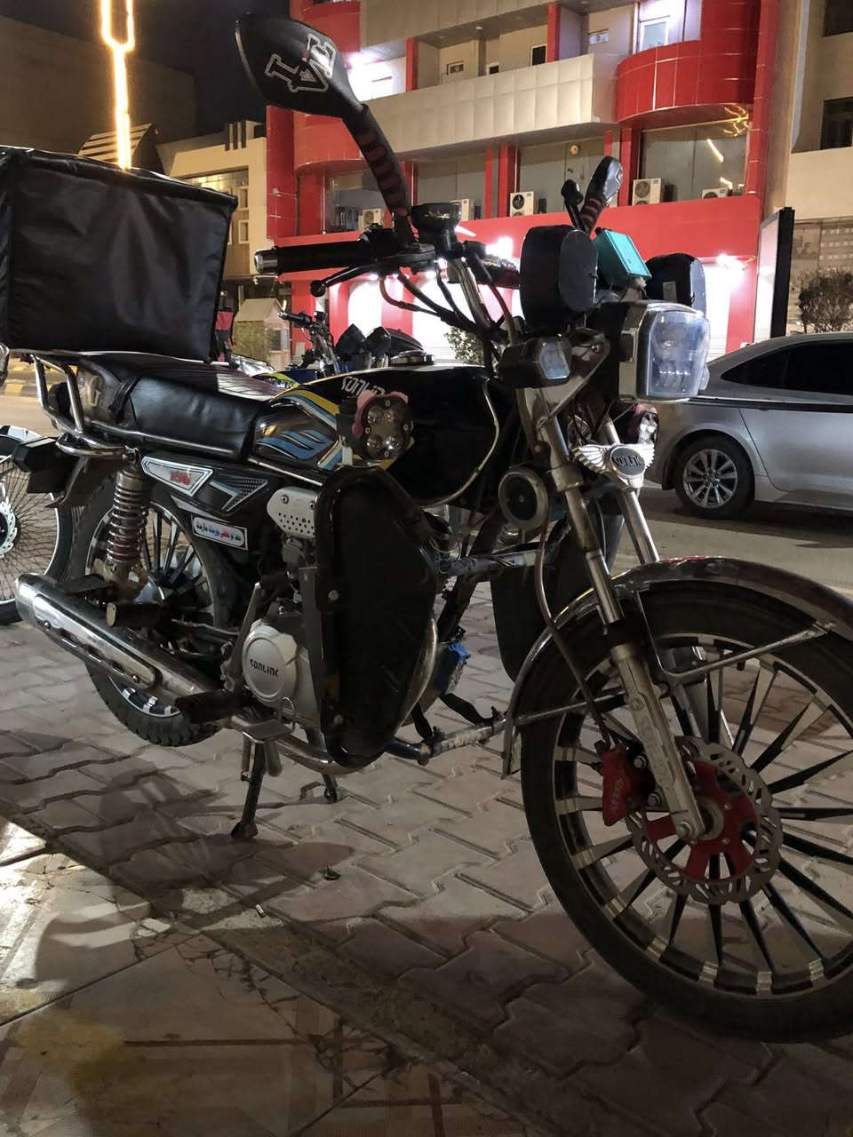 السلام عليكم سيفان ضاغطة وزنجيل موديل 25
المحرك الرصاصي الباب الاول 

نكرة سلف + تشغيل عن بعد بصمة 

ماشي شي قليل  

محرك شرط 

مابيها اي نقص 

كهربائيات كلها شغالة 

مكانها تكريت الاربعين 

سعر 800 بيها مجال قليل المو شراي لا يعلق 

للأستفسار ***********
