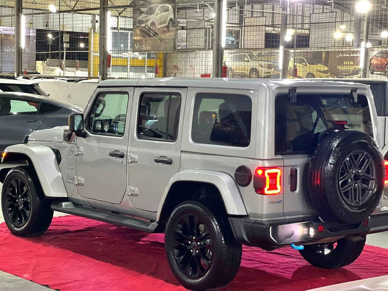 ســـــلام عـــلـیکم
Jeep Wrangler Sahara 4Xe 2024 wait 2.0L 4
جیب رانکلەر( Sahara( 2024 شکل جدید 
سیارە { هایبرد _ کهربای _ بنزین } 
سیارە فول فول 1/1 
سعر: [ 263 $ ]وەرەقە  بیها مجال 
سیارە بیها بابین مبدل بلاد
 نفسل لون بدون سبوغ
 بجم خلف کبس 
بدون ارباک
مواسفات سیارە Sahara 
واسفات سیارە ⬇
بسمە 
شاشە جبیر 
کوشنات جلد 
کوشن کهربای
کشین هیتر 
سترین هیتر 
لایت لید و زینون بلادی
بکلایت لید
کامیرە امامی و خلفی 
فورویل AWD
مرایە رادار 
کیج الکترونی
تحکمات سترین 
بلاک توپ 
بعد بیها هوای مواسفات 
عنوان اربیل داخل معارض
0750-962-2757 کورک فقط 
0783-430-27-57 واتساب - فایبر أربيل, العراق


**إذا كنت صاحب هذا الإعلان وتريد حذفه لأي سبب، رجاءا أرسل رسالة إلى الدعم الفني**