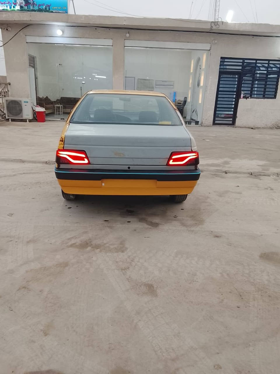 السلام عليكم بيجو ٢٠٠٩ معمره جديد كامله جاهزه مكينه كير صدر امامي خلفي كله جديد هيئه غرامات سنويه كله جديد تحويل مباشر السعر ٢٢ ورقه قفل هاذا رقمي بي واتساب ***********
