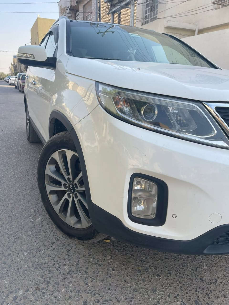 سلام عليكم ورحمة وبركاته
كيا سورنتو مديل ٢٠١٤ شكل ٢٠١٥ 
السعر 160$بيها مجال
فول ١/١ 
لون ابيض مكفوله
سبعة راكب 
فتحة بنوراما 
كير ستة نمر 
الإطارات حجم 19 
حساسات أمامية خلفية 
اشاير يالمري 
كامرة خلفية 
بردات أصلية في الأبواب الخلفية 
إنارة داخلية محيطية حمراء اللون 
كرسي السائق كهربائي 
ثلاث قطع تبريد 
اللون ابيض 
بصمة دخول وبطمة تشغيل 
الرقم شمالي 
الانارة الامامية لد نهاري
الانارة الخلفية ائدي 
السيارة نظيفة جدا
المحرك 4
‏مكانها نجف
رقم ‏*********** / ***********
مع جزيل الشكر
