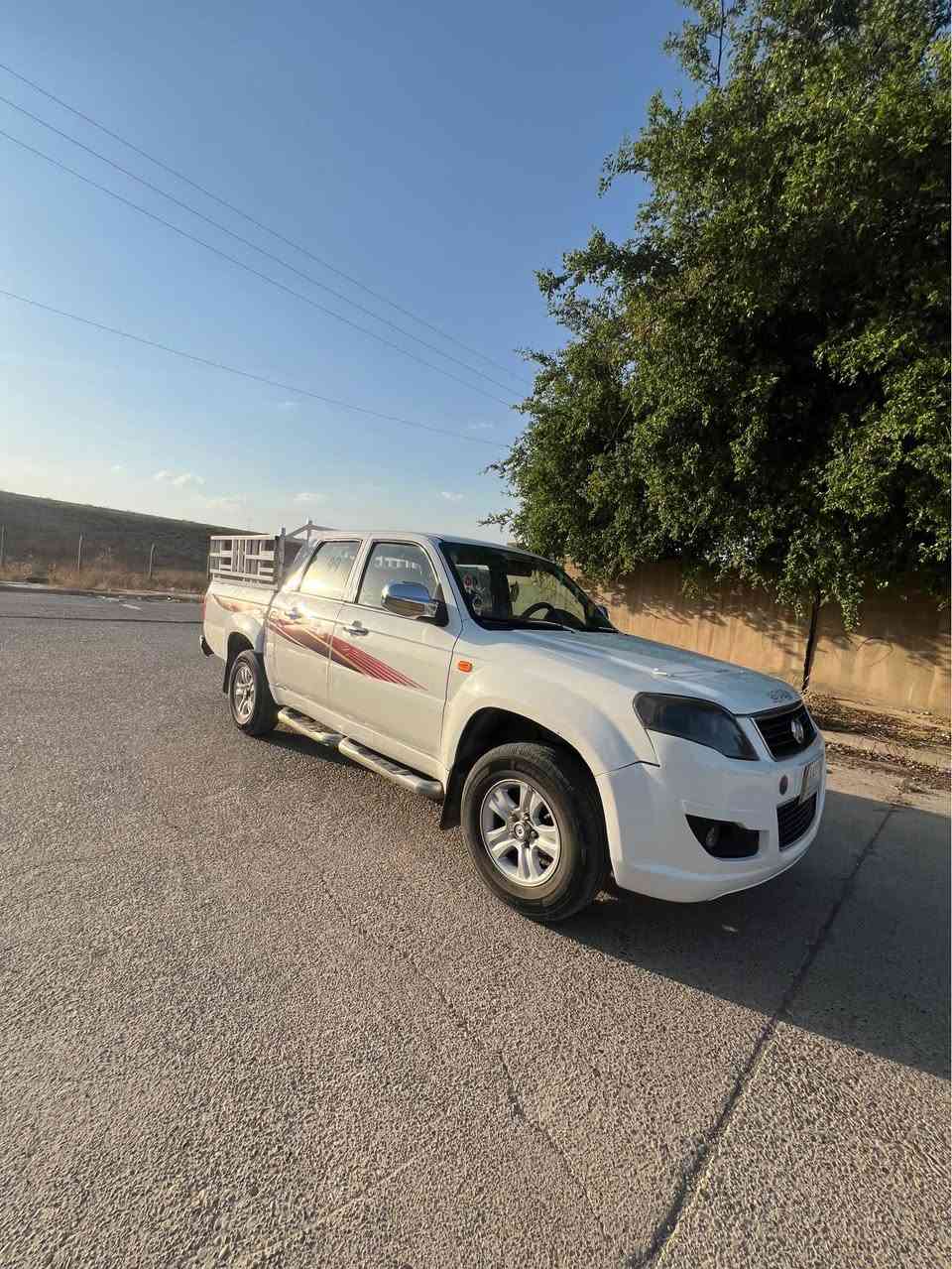 سلام عليكم بيكب سكاي للبيع  موديل ٢٠١٢ بسعر مناسب 63 وبي مجال 
سياره مشالله حيل ناعمه حلو 
كير محرك كله شرط سياره بسمنه شرط تحويل ول غرامات العنوان كركوك 
الرقم هاتف *********** كركوك, العراق
