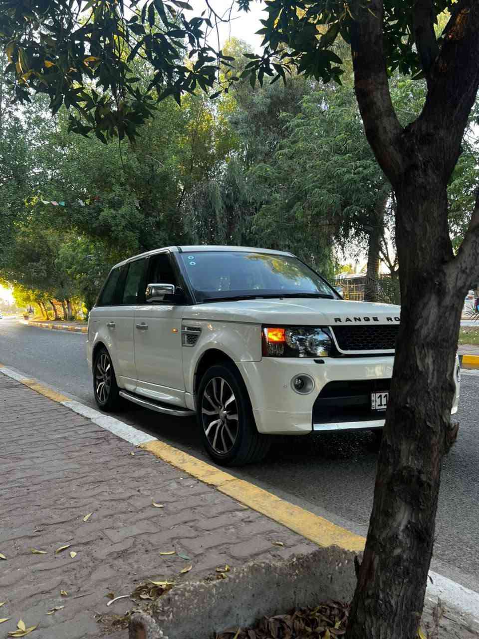 سلام عليكم من رخصت مدير الكروب 
رانج روفر RANGE  ROVER ✔️ موديل 2007 فول مواصفات لمتد ( صبغ رشات ابيع حزام بدون ضربه ) 
فتحه سقف كشنات كهرباء 
مكيمه تنفس طبيعي العادي المرغوب رقم بغداد الجديد سنويه ل 32 السيارة بسمي تحويل ثاني يوم  ( بيع فقط بدون مراوس )  
تفاصيل أكثر اتصل وتشلع عيوني 
***********
