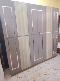 للبيع • غرفه اخشاب