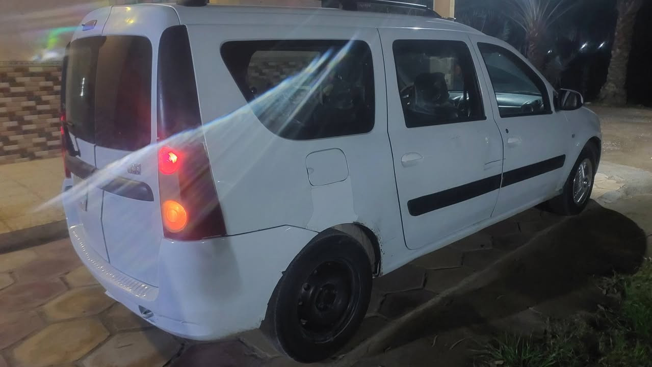 سلام عليكم سياره البيع  رينو 7 راكب مديل 2012  رقم نجف سنويه نافذه راعيه موجود يمي اتكفلك بيه  سياره  عله وضع الشركه سياره حلوه ونضيفه بمعنا الكلمه سياره جاهزه كهربائيات  تخم تاير حداديه كير او مكينه كفاله لاا تنقيص ولاا تبخير كفاله سياره البيه موضحلك بل صوره  القماره حطيت بيه حمل وصار هيج فقط فقط السعر 73بيه مجال العنوان دوانيه قضاء غماس ***********
