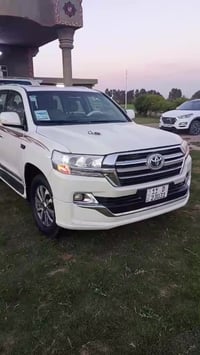 لاندكروزر موديل 8محدث 21 سياره هزه ورقم جديد بسمي شخصيآ سياره فول مواص...