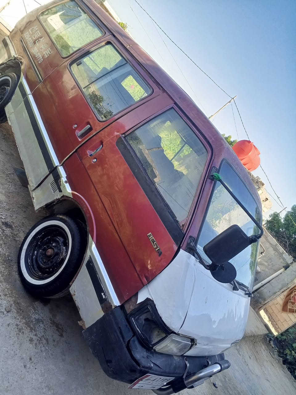 السلام عليكم كيا بستا سنويه ل27تريد وكاله تريد مداور سياره عضمه حلو مثل ماتشوف بل صوره بس بيه خياسات بل حجل دعاميه وبرانكيته موجودات وكشنه 26وبيه مجال ***********
