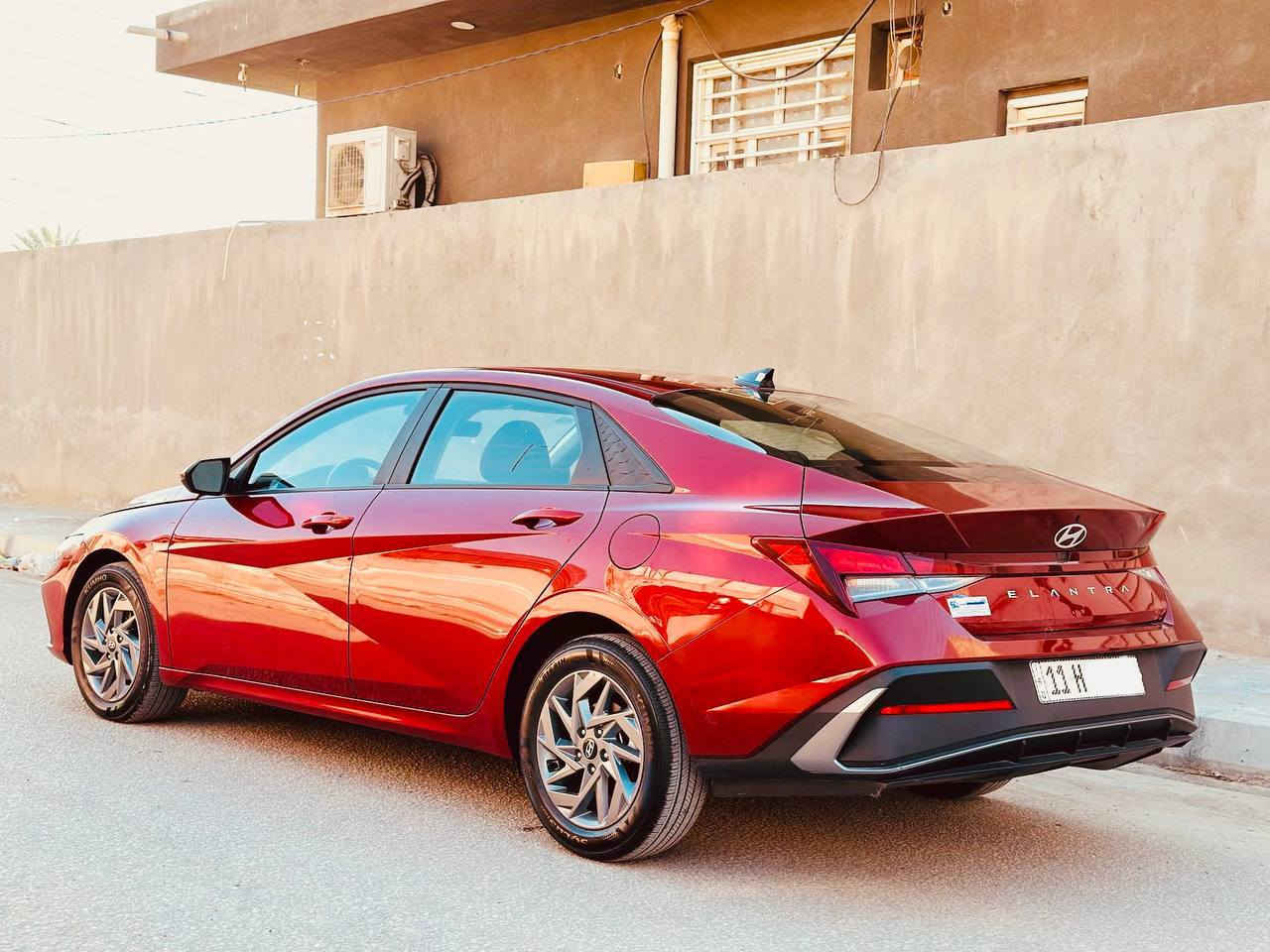 السلام عليكم النترا 2025  دخول جديد زيرو ماشيه الف  بعده بريحت الشركه رقم بغداد بسمي ترقيم جديد
(لون مميز) وارد امريكي مكفوله من الصبغ ولتبديل فقط بارد بسيط صور الحادث   مواصفاتها (بصمه _ محرك 2000دوش _تشغيل عن بعد _ تدفئه بالكشنات _ رادار امامي وخلفي وجانبي _ شاشه كار بلي _ كاميرا خلفيه دواره _ تنبيه الخروج من المسار _اوتو بارك _توقف ذاتي ويل كب  وباقي المواصفات المعروفه سياره جديده عله وضع الشركه السعر 170 للاستفسار ***********
*********** ومن الله التوفيق
