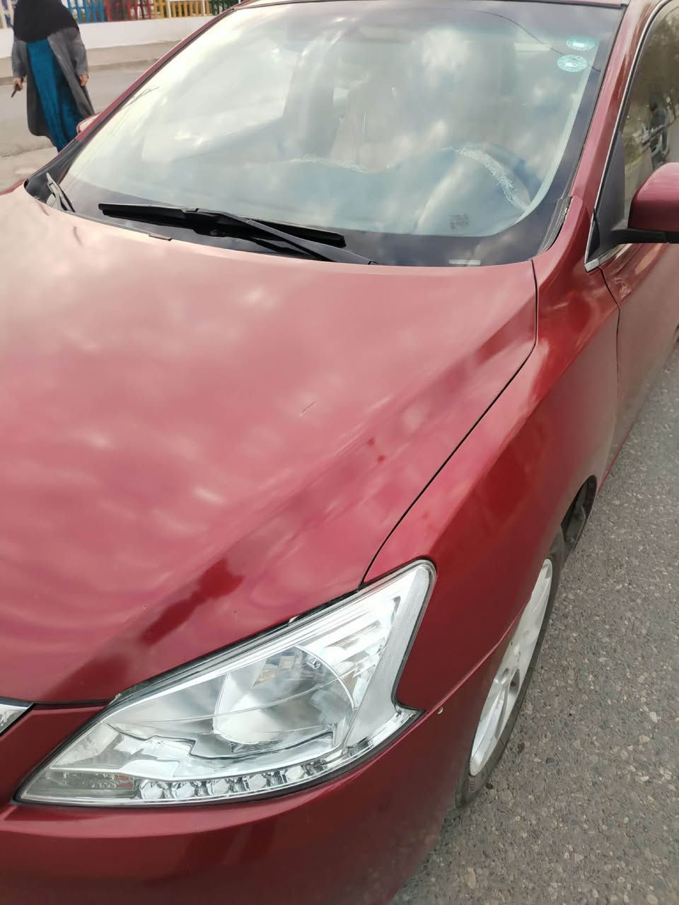 نيسان سينترا ٢٠١٥ گيرومه كينه به شه رت حيزام سبوغه جه مبه كي خه فيفي بيشي هه يه دوسي جي سبيبويته وه ره قه مو سه نه ويو ژينگه ي نويه *********** زماره ي خاوه ني سعري ١٠٠ده فته ره ك هه موشتي به شه رت أربيل, العراق
