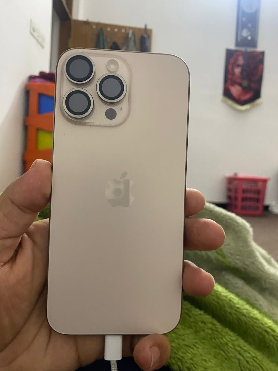 السلام عليكم 
ايفون 16 برو ماكس ذاكره 256 بطاريه 100
مشحون ١٨ مره 
جديد بعده بلضمان صارلي فتره قليله جداً من اخذته
 الون الجديد 
التلفون ابد ممستعمل ماطالع حته الشارع 
للبيع سعره1750بي مجال المكان الشعب***********
