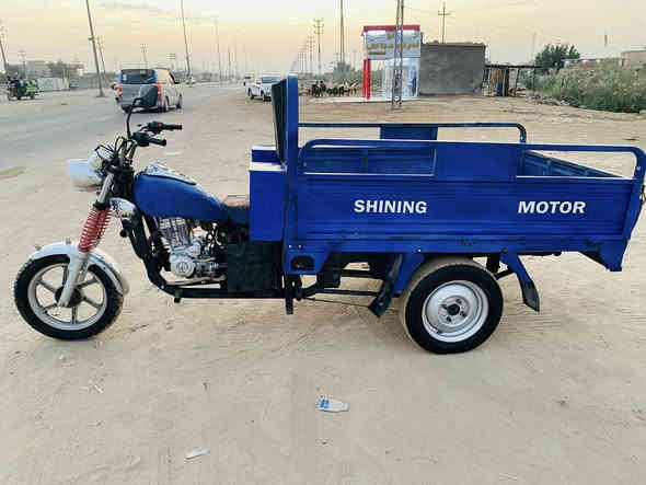 السلام عليكم 
ستوته جمرة موديل 2017 نضيفه اوراق اصولي 
السعر 1650 وبيهه مجال قليل 
مكاني القرنه شلهه بيت عكاب ***********
