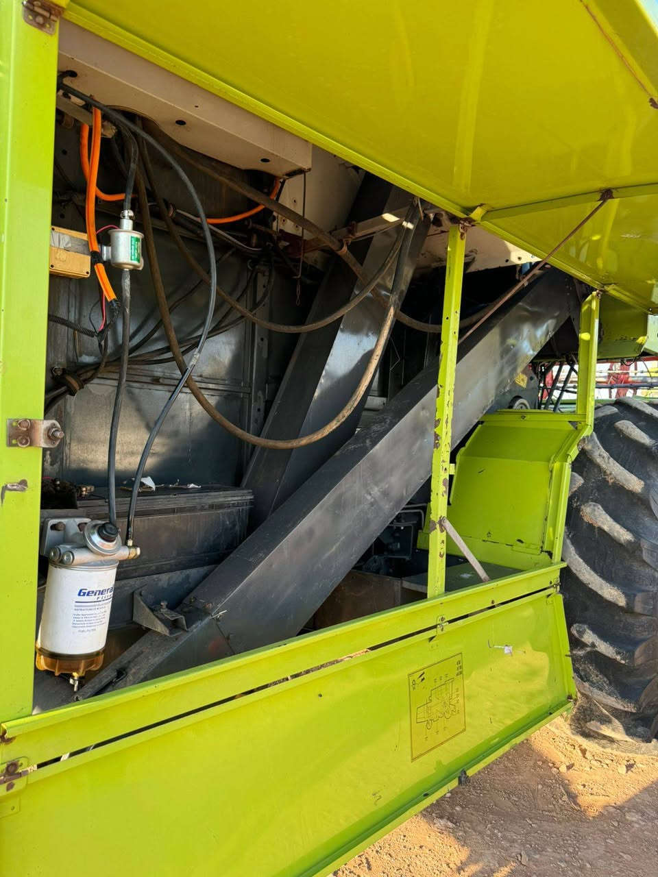 السلام عليكم للبيع 2006 صدامي مكينه جاهزه التاير 26 والخلفي 18 الاستفسار ***********
                     ***********
