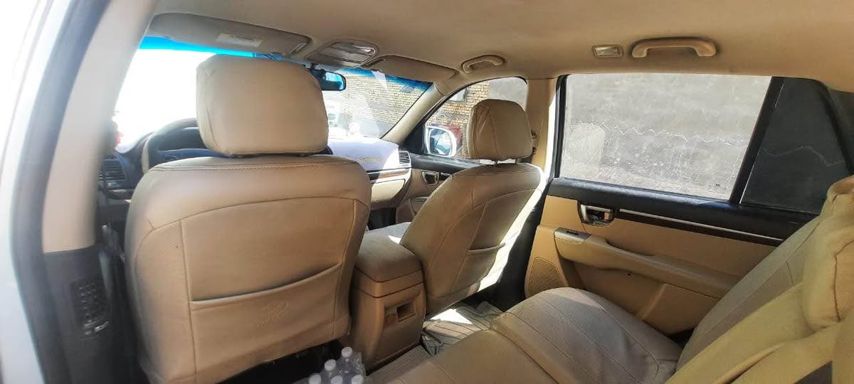 للبيع  سنتافي موديل 12
6 سلندر 
مرايا شفط 
3 قطع تبريد +تدفئه 
ومكينه كير كفاله ما مفتوحه حداديه خير من الله مسجل شاشه رقم انكليزي بأسمي يوجد مراسله

(الحادث جاملغ الخلفي ربع و جاملغ الأمامي مبدل اثر خياس)
العنوان البصره الجزيرة الفيروزية 
ملاحظة الاتصال على هذا الهاتف صاحب السيارة 

*********** Singapore
