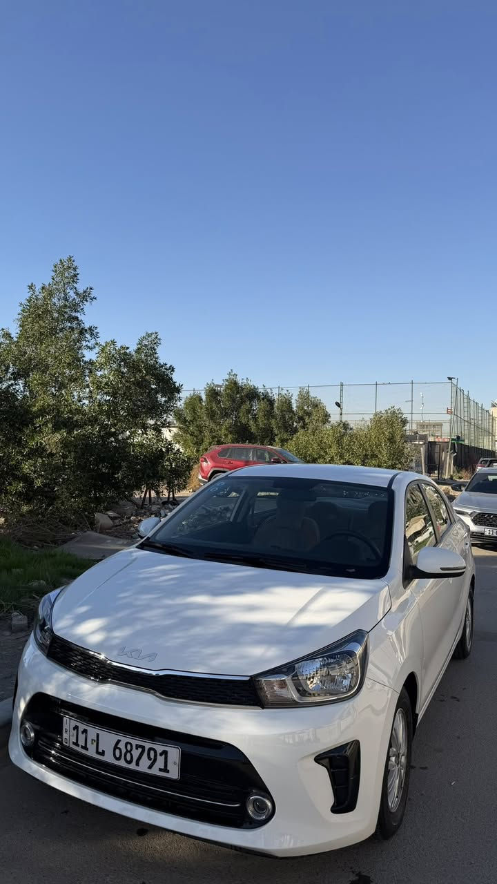 السلام عليكم كيا بيكاس للبيع
٢٠٢٤ خليجية 
٤ سلندر 
تحكم ستيرن 
شاشة 
كامرة
بروجكترات 
جام اوتو 
سياره ماشيه ١٩ الف كيلو فقط 
يوجد قطعه صبغ اثر طخة خفيفه جدا 
مكانها بغداد اليرموك وسعرها ١٠٨ 
***********
