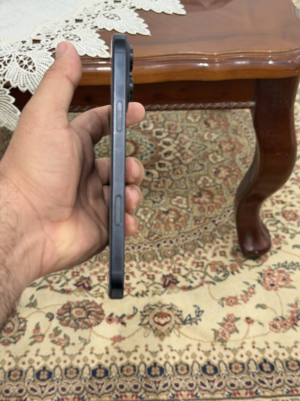 السلام عليكم 
ايفون 16 برو ماكس ذاكرة 512 نظيف جدآ
لون اسود خالي من الخدوش بطارية 92
بدون كارتون فقط كيبل شحن ما مستخدم 
السعر 1450 و بي مجال بسيط جدآ
بغداد - البلديات 
للاستفسار يرجى التواصل على الرقم التالي ...
***********
