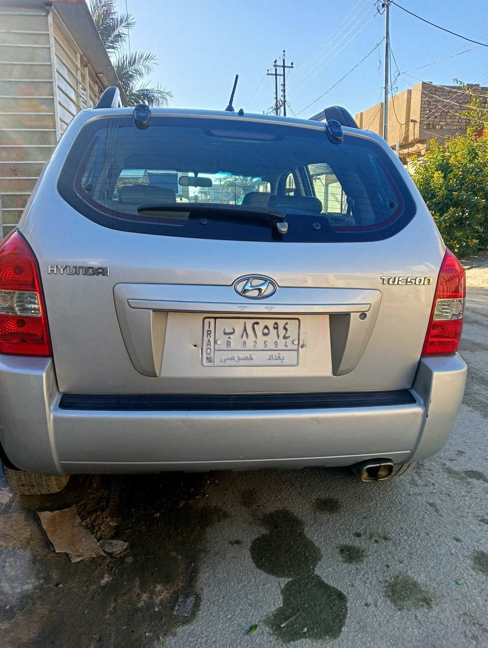 السلام عليكم للبيع توسان موديل 2009 وارد خليجي مكينه 2000 السياره كفاله عامه من  الصبغ والتبديل والفتح والجراد السياره أربعة دسك السياره جاهزه من كلشي كير مكينه حداديه تبريد تخم تاير كله جديد السياره وياها سويجات 2 مال شركه السياره جاهزه من كلشي شرط على السونار ألف ما تصرف عليه 
العنوان بابل محاويل 
السعر 123
رقم الهاتف ***********
