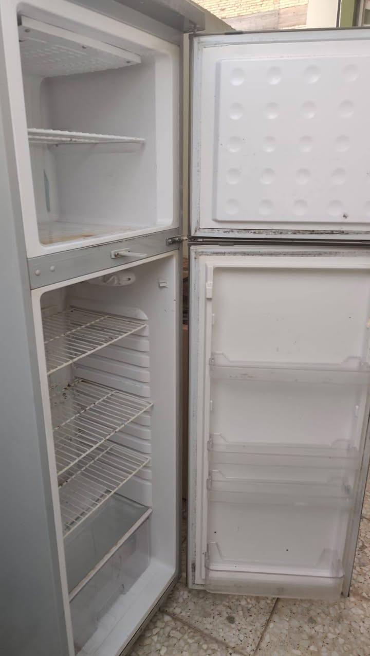 ثلاجات وحدة حجم كبير وحدة حجم صغير الكبيرة ب150 الصغيرة 50الف نضافة 99% تجميد فول مابيها كل ضرر


**إذا كنت صاحب هذا الإعلان وتريد حذفه لأي سبب، رجاءا أرسل رسالة إلى الدعم الفني**