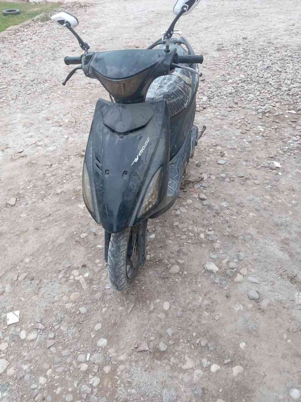 سلام عليكم دراجه البيع ادرس السعر 200وبيه مجال علئ رقم الاستفسار ***********
