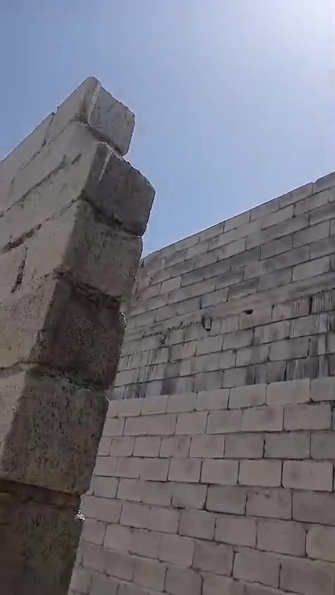 السلام عليكم هيكل 80 متر غرفة نوم ومطبخ وصاله وستقبال وصحيات هذا كدامكم
للتواصل والاستفسار خاص او واتساب او التصال عل الرقم 
***********
