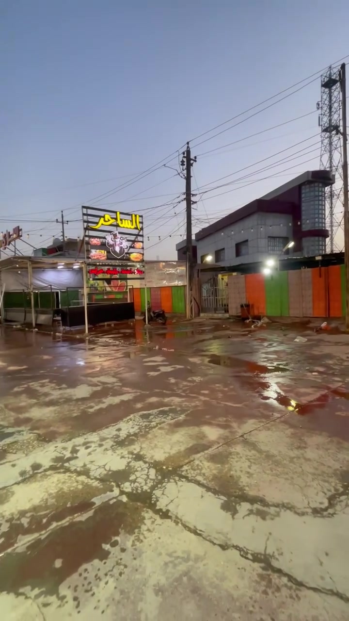 السلام عليكم 
مكان وغراض مطعم كامل كلشي موجود 
كله نضيف وستعمال قليل  عنوان بغداد بلديات شارع المصرف مقابيل المصرف الرافدين للاستفسار اتصل ***********
