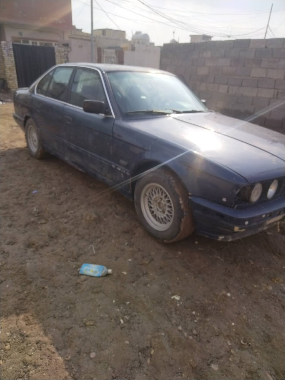 بي ام ٥٢٥ محرك وكير عل بلاد موديل ٩٢ كلشي جديد بية عوزة صبغ ترتيبات شوية لاستفسار ***********.  السعر ٤٠ بية مجال الطيبين
