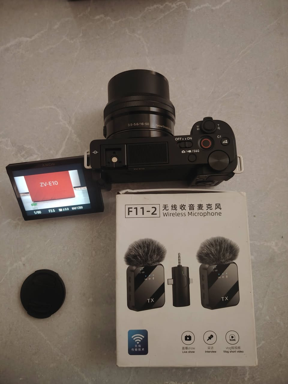 سوني ZV-E10, رونن
للبيع: معدات تصوير تاخذهن وگبل تشتغل. 

١- سوني ZV-E10 نظافة 100% استعمال قليل. 

- الكاميرا غنية عن التعريف، وياها كامل ملحقات (كيبلات، شاحن، كارتون، فلتر صوت، عدسة) مثل ما موضح بالصور. 
- يجيك وياها نك مايك هدية  🎁
- سعر الكاميرا 725 ألف مع التوصيل. 

٢- Ronin Zhiyun Weebill 2 الإحترافي
- ويا الترايبود والقواعد والفلينة مالته. 
- السعر 275 ألف مع التوصيل. 

- للتواصل خاص او واتساب ***********
